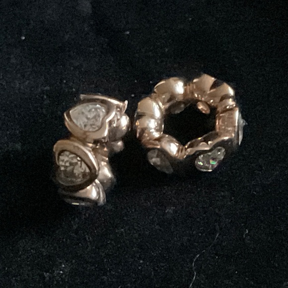 Pair of Pandora rose gold spacer with heart shape stones - Picture 1 of 3